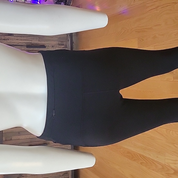 Merrell Tank Top And Tight Set - Picture 10 of 16